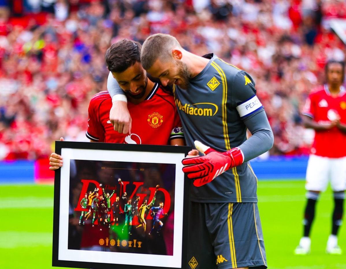 关于里程碑夜曼联调整名单，德甲赛前刷纪录，引发热议，赛季目标并未改变的信息