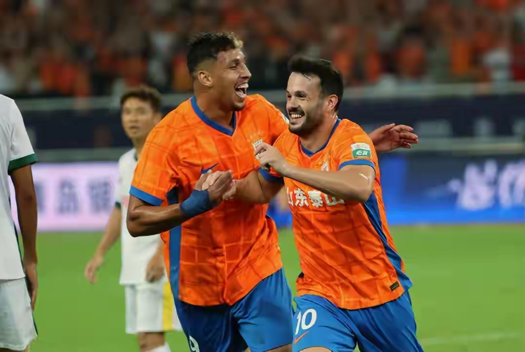 开云体育-包含赛地聚焦——NBA常规赛窗口期热度飙升，山东泰山队长鼓劲，底气十足，年轻球员得到机会的词条