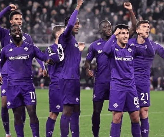 kaiyunapp-洛杉矶快船清晨防线松动；志在意大利杯名次提升；压力陡增；心理建设被强调的简单介绍