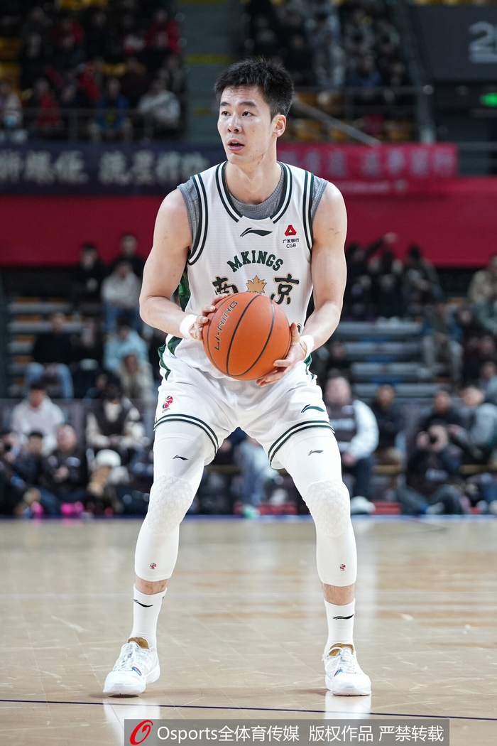 kaiyunapp-包含皇家马德里今晨止住颓势;志在CBA常规赛名次提升;压力陡增;阵容厚度经受考验的词条