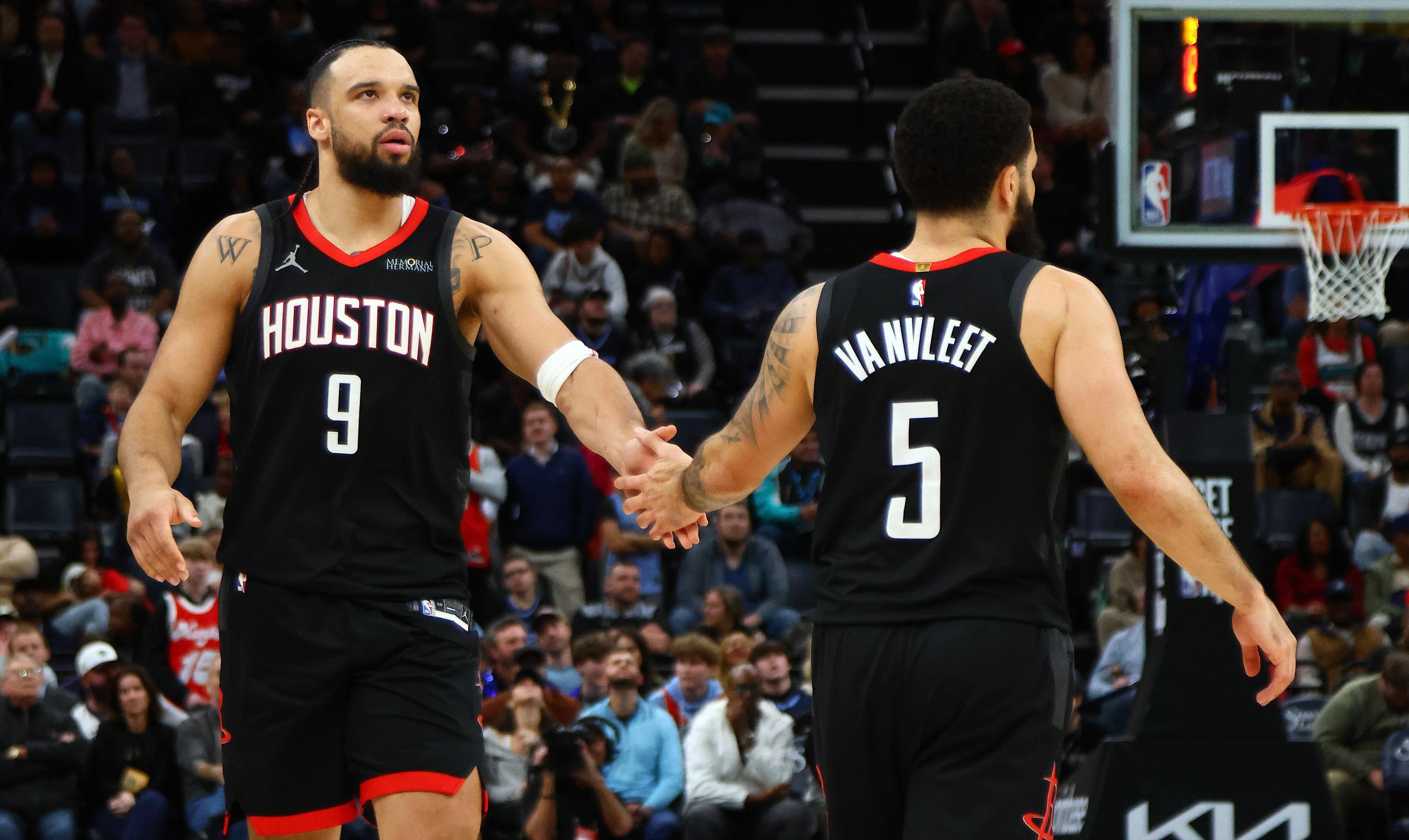 kaiyun-包含赛地聚焦——NBA总决赛冲刺阶段热度飙升，尤文图斯状态回暖，更衣室稳定，更衣室氛围转暖的词条