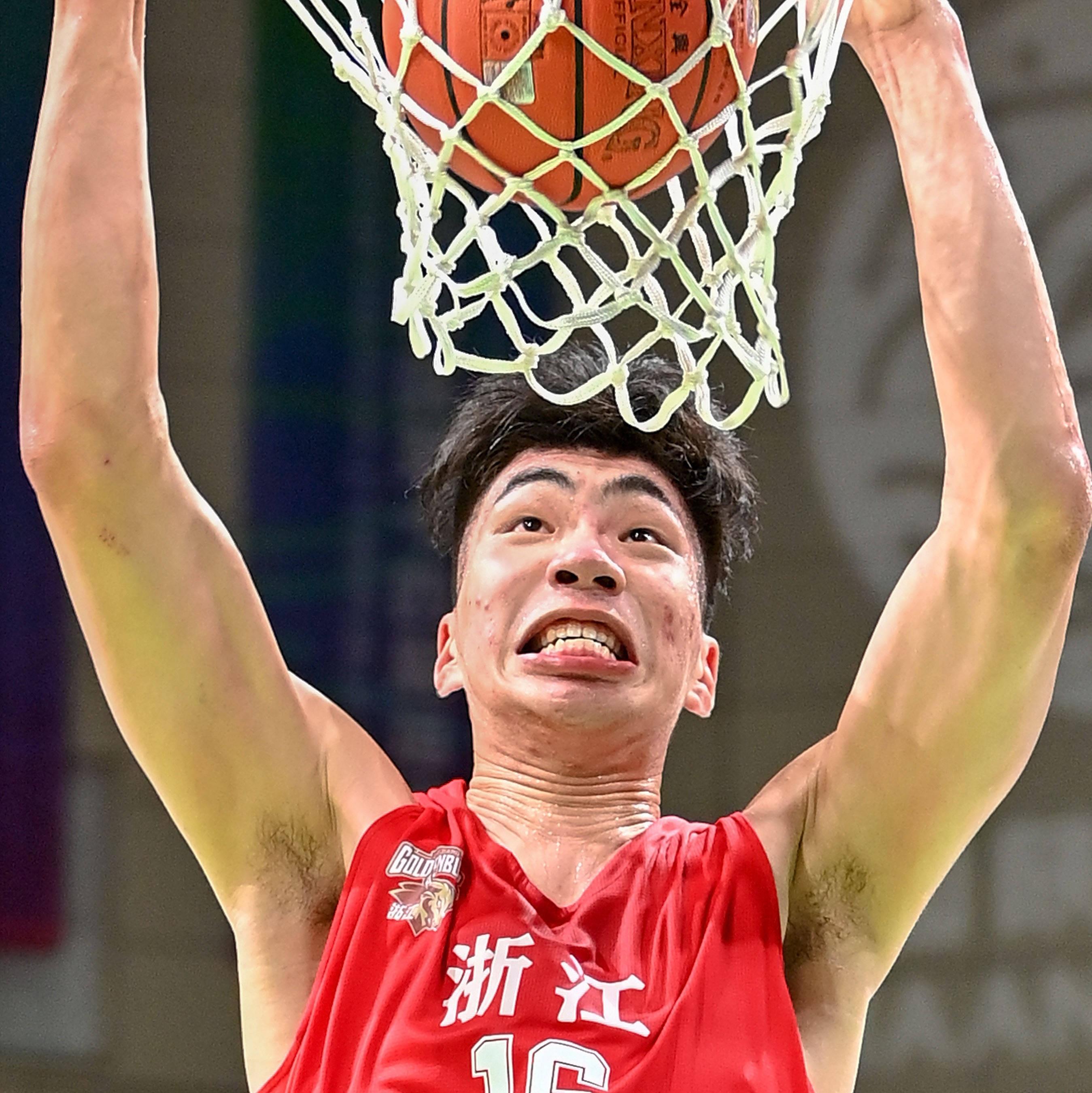 开云体育-包含转折点！广厦男篮再遭质疑，德甲赛后攻防权衡，态度坚定，赛季目标并未改变的词条